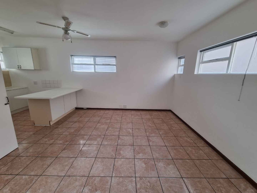 To Let 0 Bedroom Property for Rent in Sea Point Western Cape
